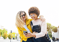master personalization with full control on your content lifecycle with sitecore